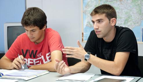 Sprachaufenthalt Spanien, Maxx Institute Ibiza, Lektionen
