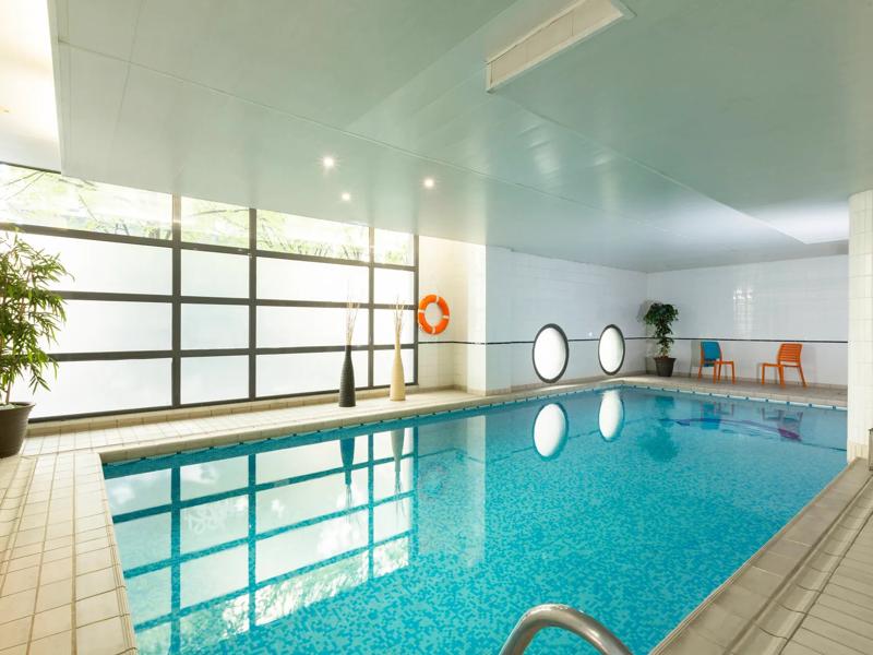 Séjour linguistique France, Accord Paris, hébergement, Apartment Adagio La Défense Léonard de Vinci, piscine