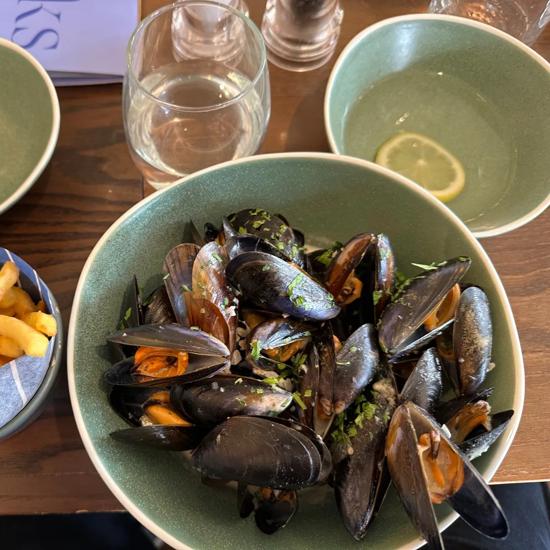 Séjour linguistique, Expériences, Torquay, Moules