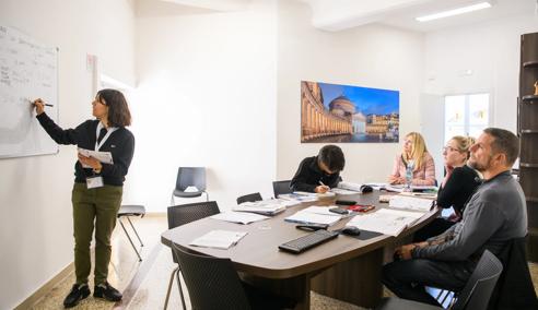Séjour linguistique Italie, Naples, Accademia Italiana Napoli, Leçons