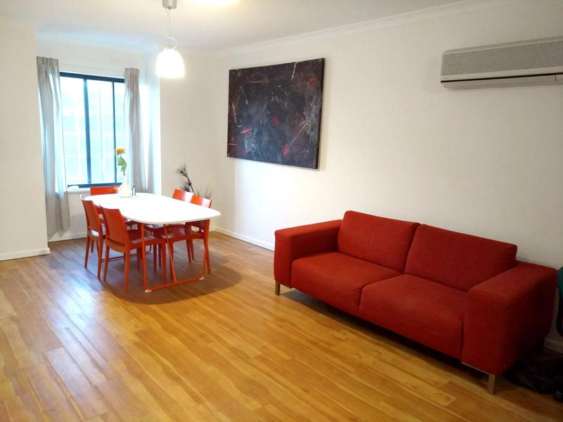 Sprachaufenthalt Australien, Lexis English Perth City, Unterkunft, Apartment Regal Place, Wohnzimmer