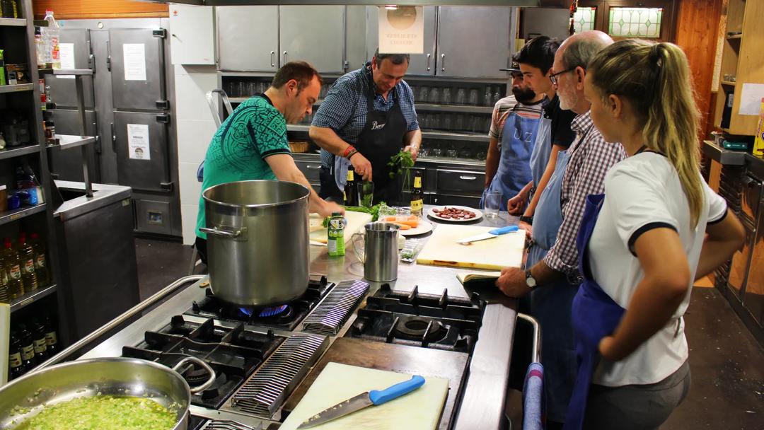 Séjour linguistique Espagne, Saint-Sébastien, Lacunza Int. House San Sebastián, Cours de cuisine