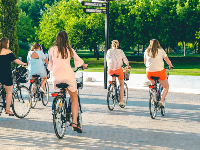 Sprachaufenthalt Spanien, Valencia, Velo Tour Altstadt / Strand