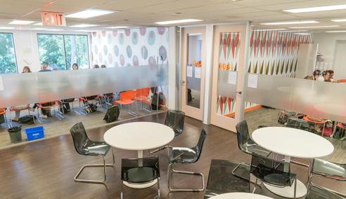 Séjour linguistique Canada, EC Toronto 30+, Salle de séjour