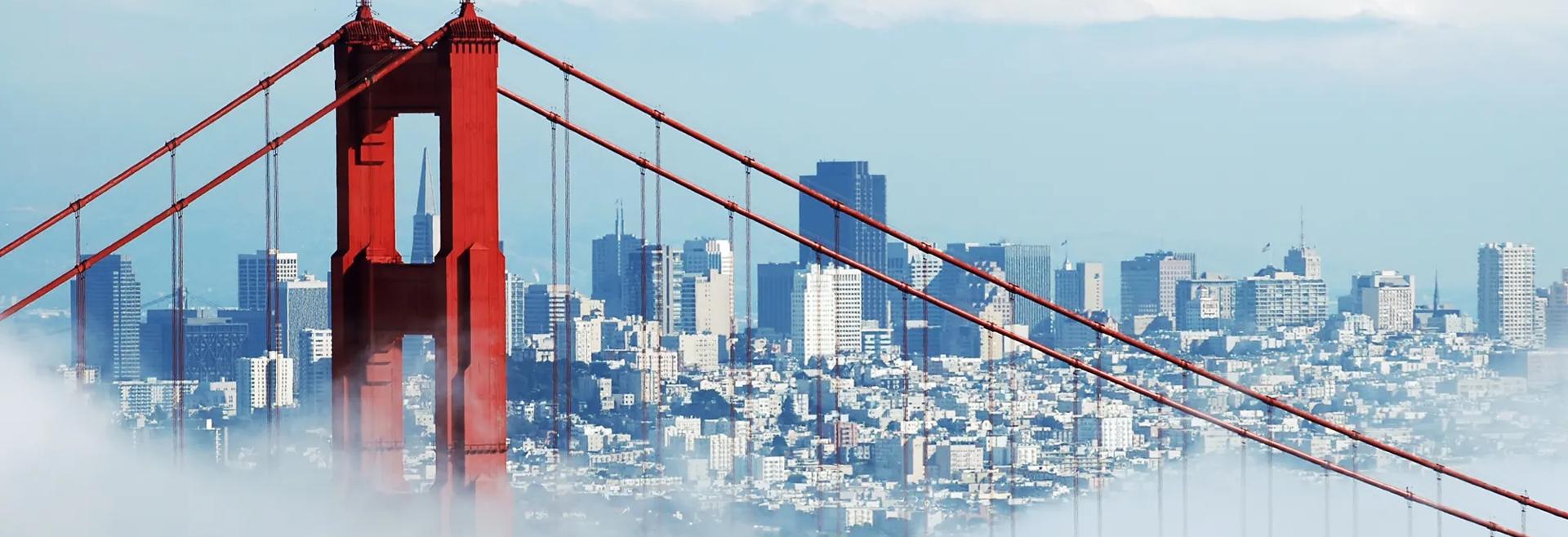 Sprachaufenthalt USA, San Francisco, Golden Gate Bridge im Nebel