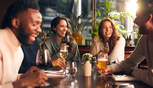 Sprachaufenthalt, Bar, Freunde, Drinks