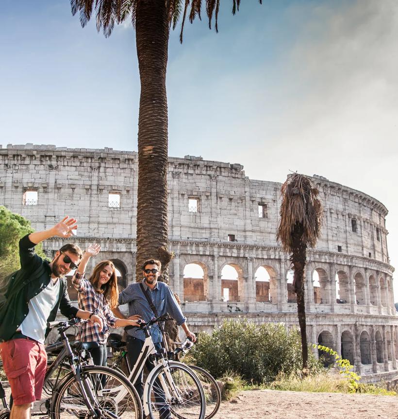 Sprachaufenthalt Italien, Rom, Freunde vor Kolosseum