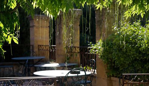 Sprachaufenthalt, Frankreich, IS Aix-en-Provence, Terrasse